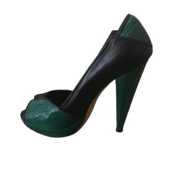 Italian Leather heels - Chrissie Mom’s - Picture 2 of 3